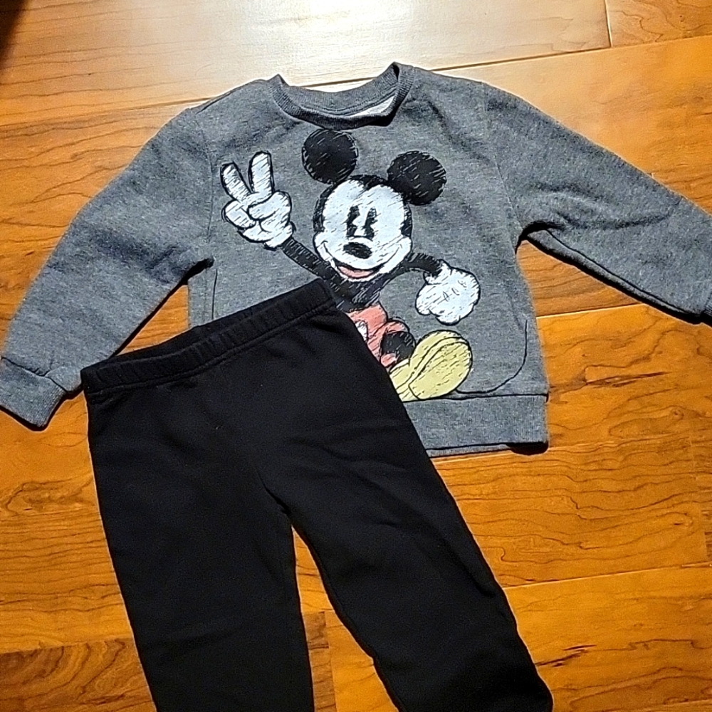 🍂2/$15🍂Toddler Mickey Set